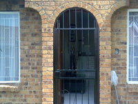 Arched security gate